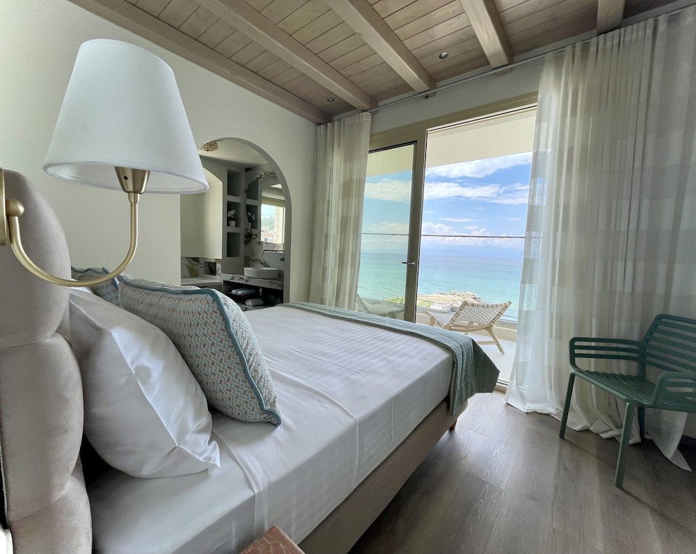 Byblos Aqua, The Amazing Sea Front Villa