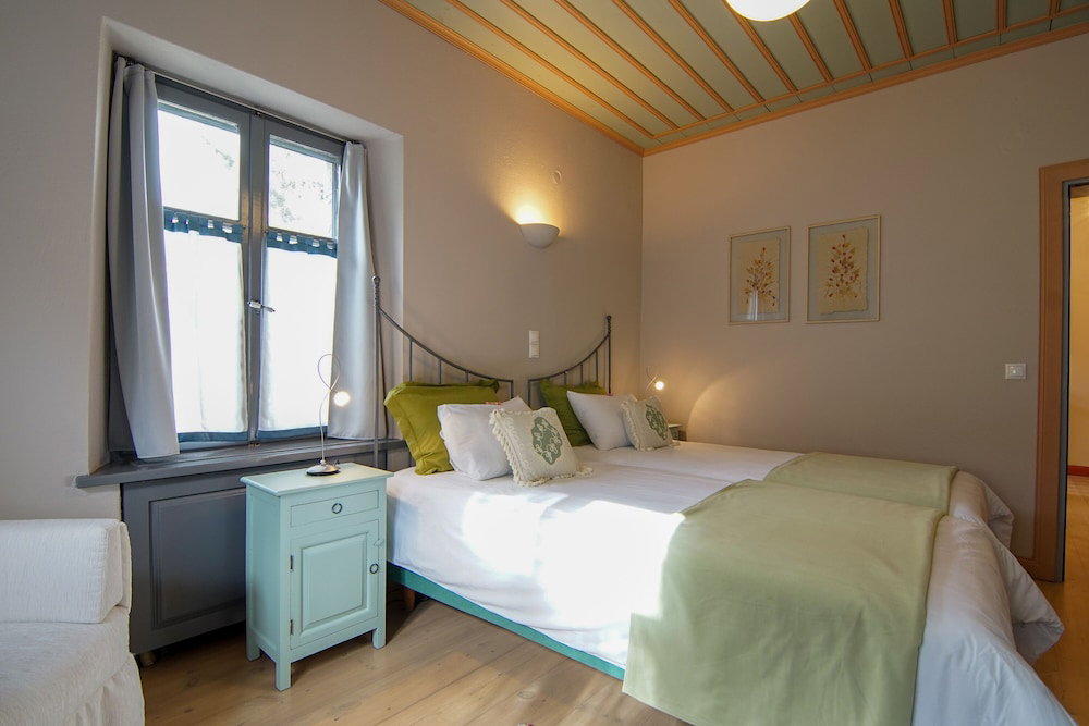 Hotel Kiriaki Guesthouse & Suites