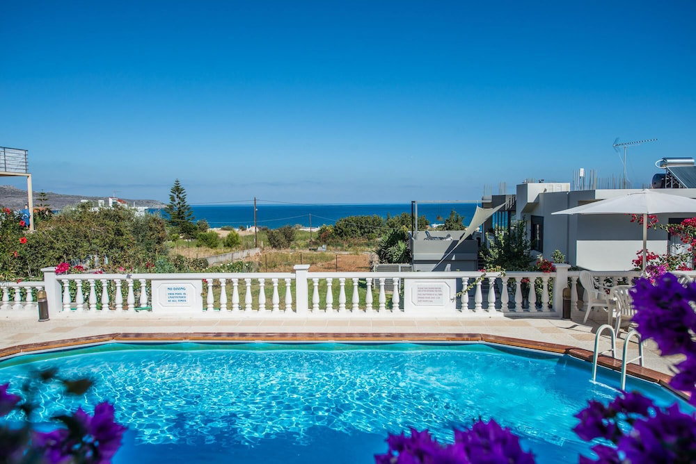 Hotel Rouladina Apt 2 In Stalos