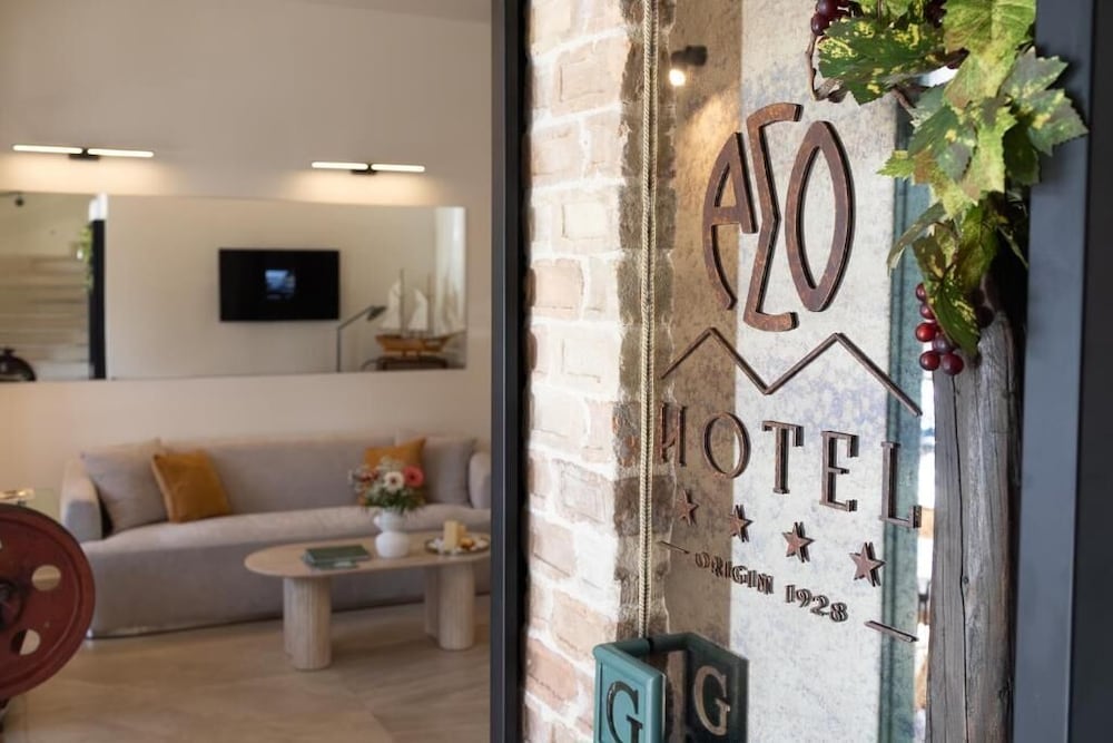 Aso Hotel - Historic Raisin Warehouse 1928