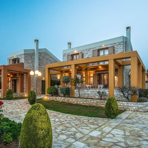 Hotel Enastron Villas cazare Rakhai