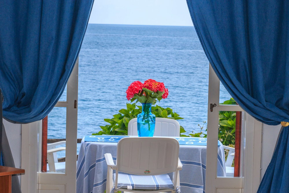 Hotel Agios Ioannis Luxurious Beachfront Apt