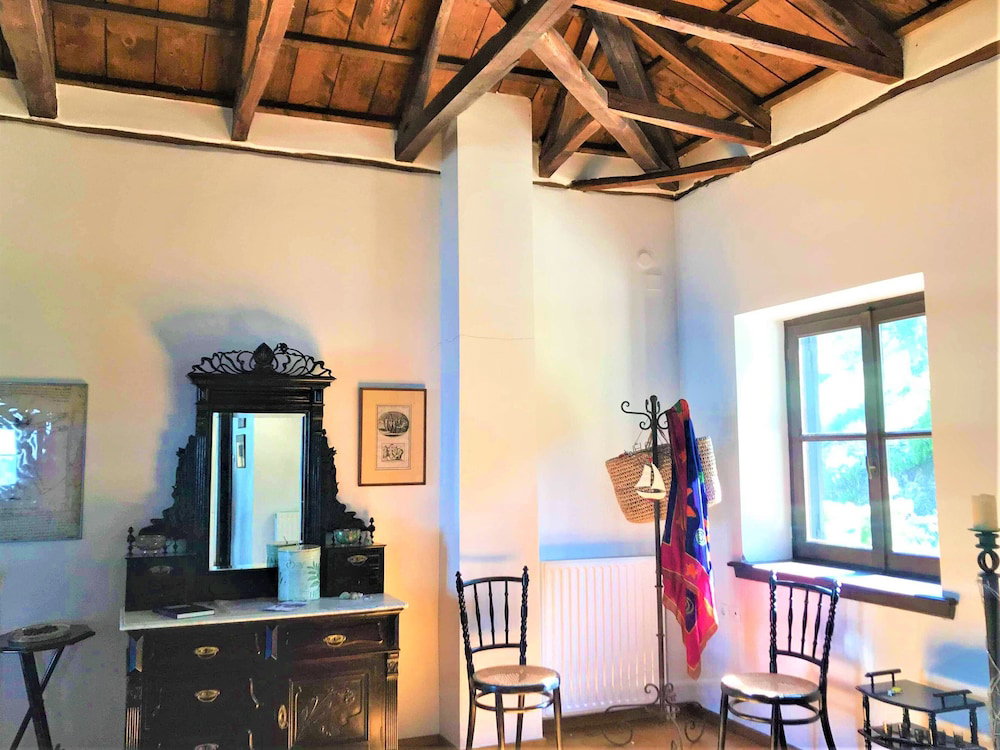 Traditional House In Pelion Kedavros
