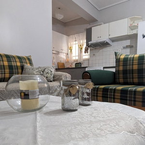 Hotel Central Apartment In Agios Konstantinos cazare Kamena Vourla