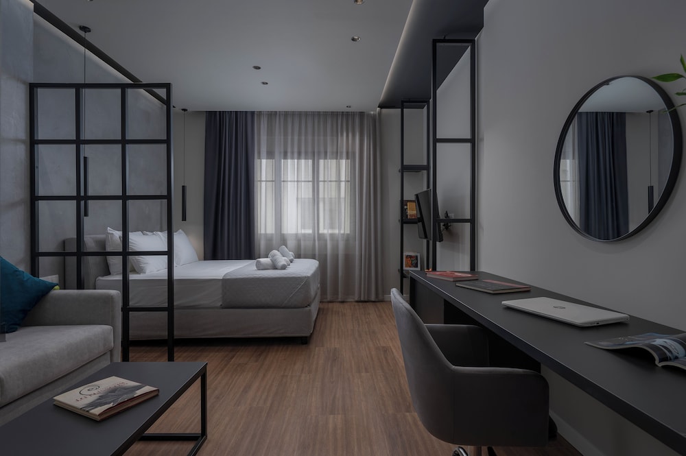 Hotel Hebrard Industrial Suites