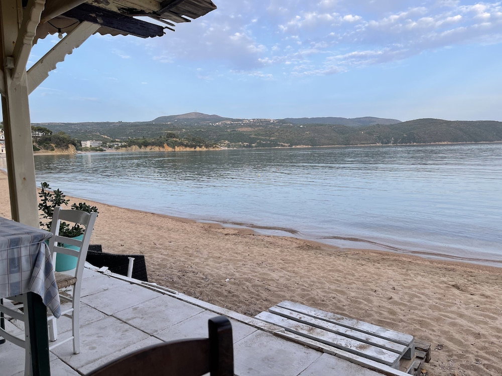 Hotel Holiday Home In Kamaria With Pool