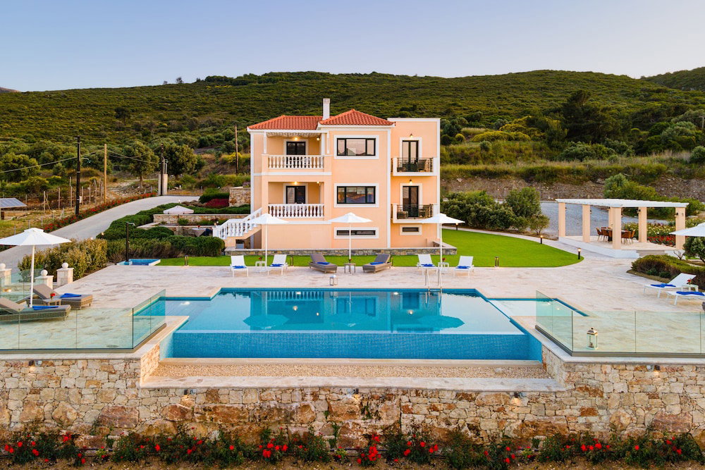 Hotel Grand View Villas
