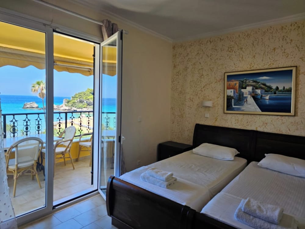 Hotel Glyfada Seaside Apartment With Stunning Views
