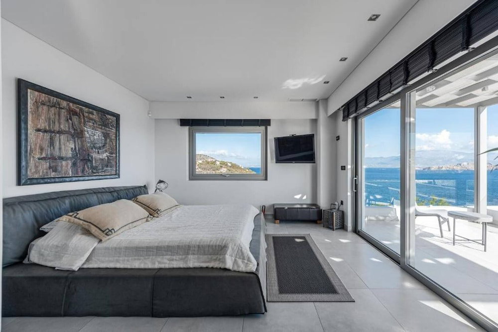 Villa Soligia Blue - New Luxury Sea Front Villa