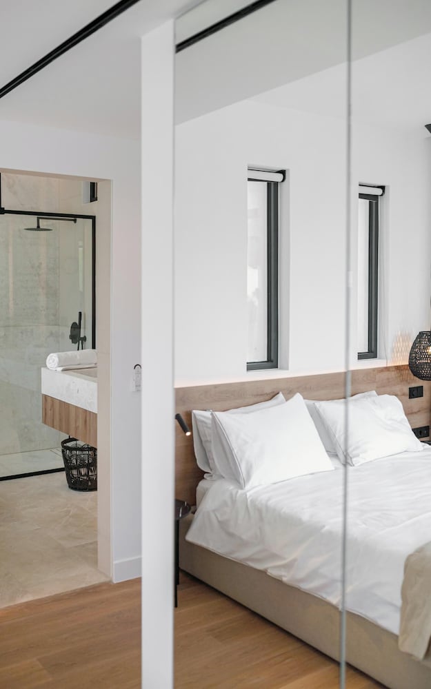 Elia Cove Luxury Villa Ii