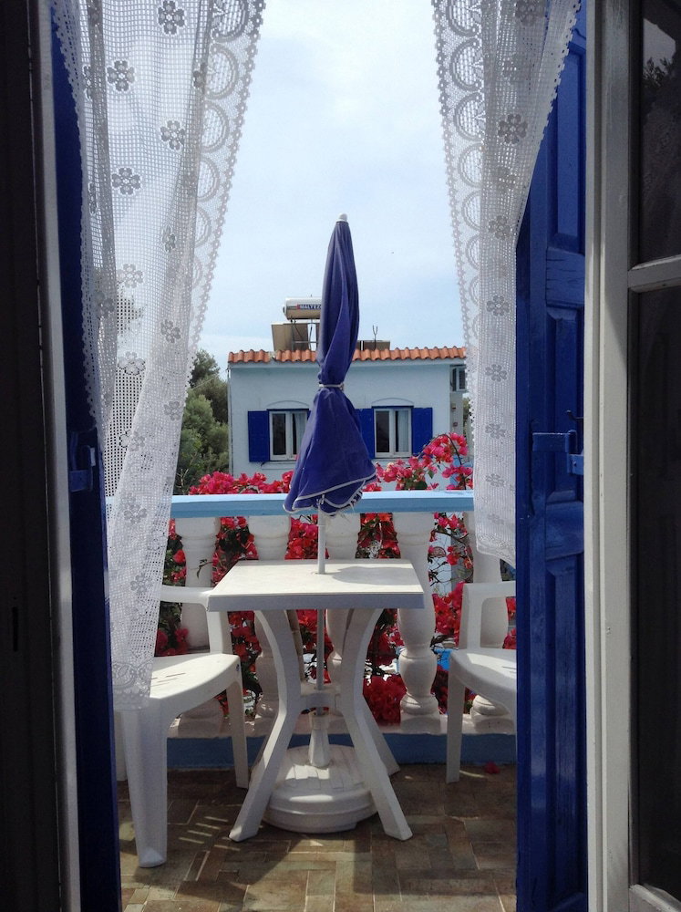 Hotel Meltemia Studio Samos Near The Beach