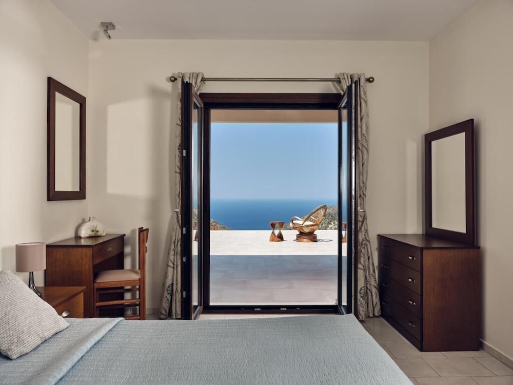 Hotel Karousa Luxury Villa