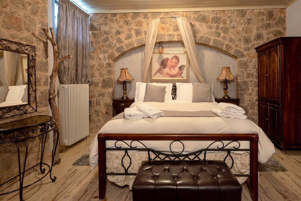 Hotel Lykovrisi Guest House