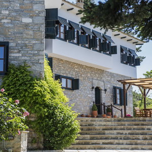 Hotel Arxontiko Mytilineou Skretaion cazare Neochori