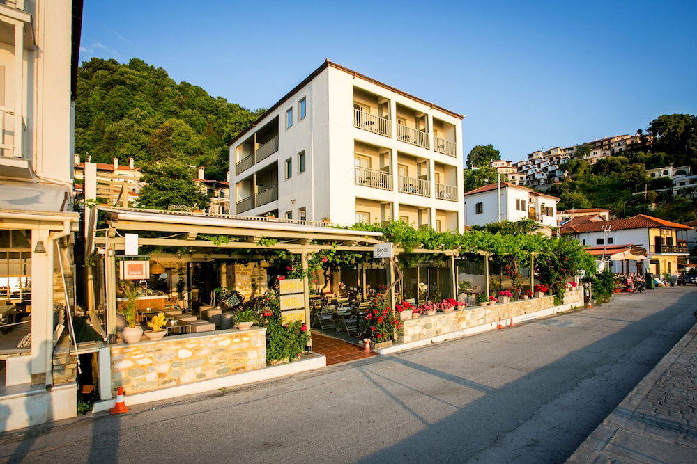 Hotel Kenta Beach Hotel