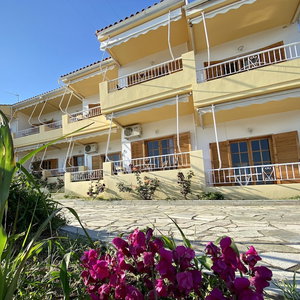 Hotel Armonia - Elegant Apartments cazare Agia Anna