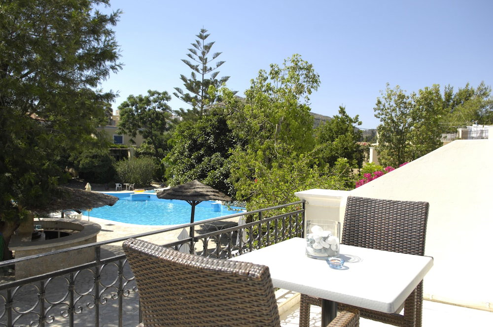Hotel Kalydna Island Hotel