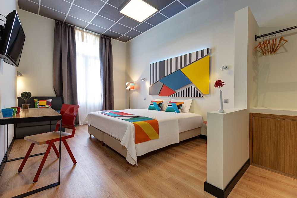 Hotel Colors Central Ladadika