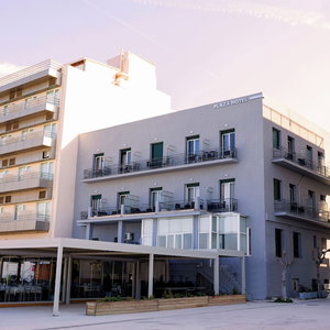 Hotel Plaza Hotel cazare Loutraki