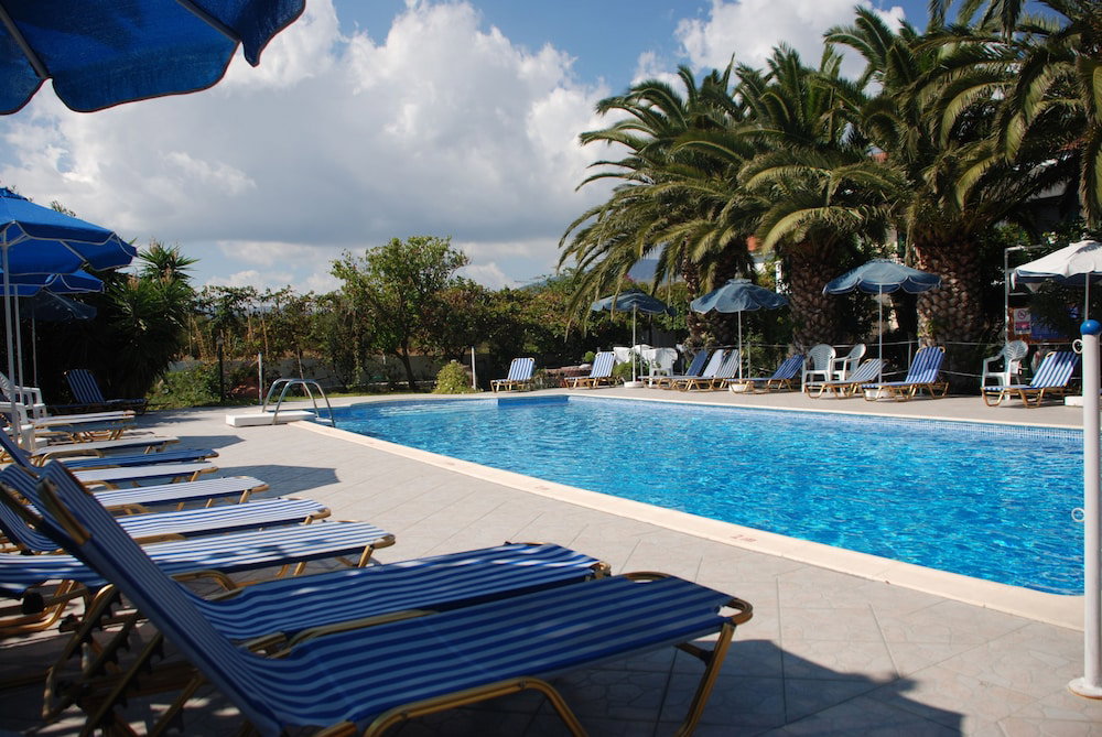Hotel Anna Studios