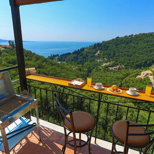 Hotel Eros Sea View In Kentroma cazare Nisaki
