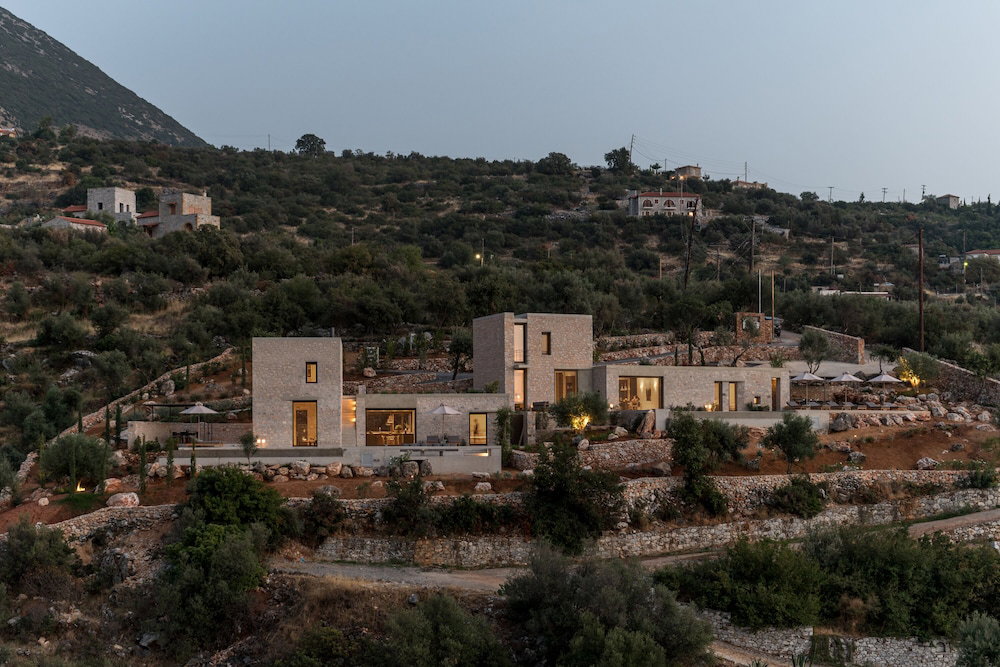 Hotel Monolithoi Villas Mani
