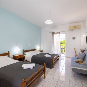Hotel Palm Studios cazare Agios Sostis