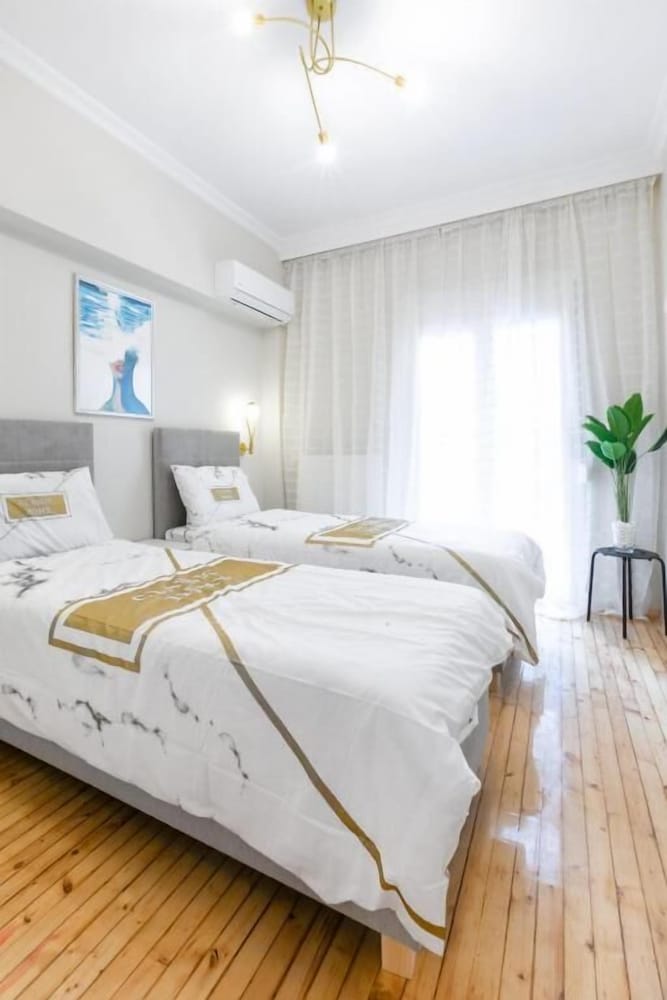 Hotel Luxury 4 By Ototo