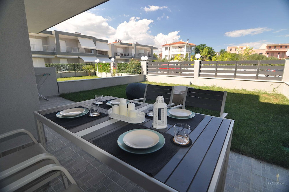 Hotel Zennova 24 Nikiti Flow Family Apt