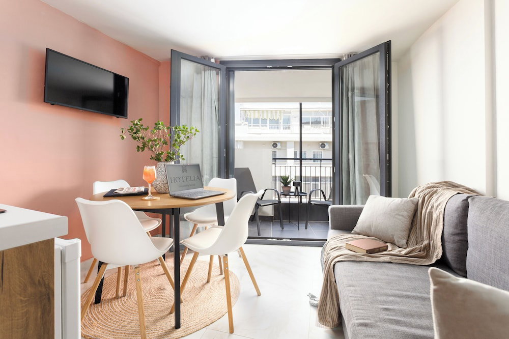 Hotel Aeons Hotelia Hospitality Group