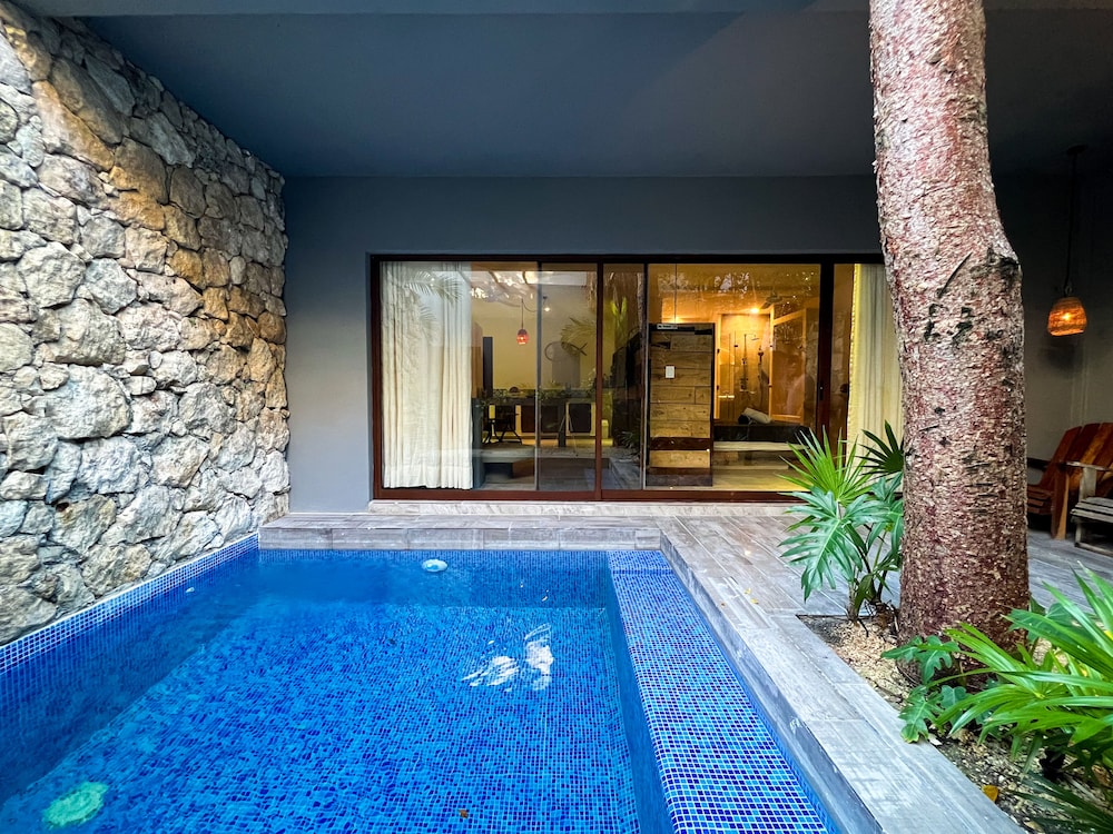 Kuun Taak Tulum