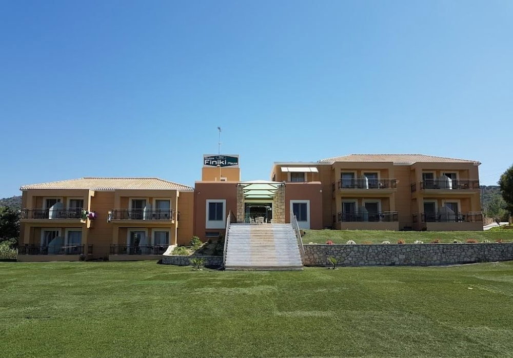 Hotel Finiki Plaza
