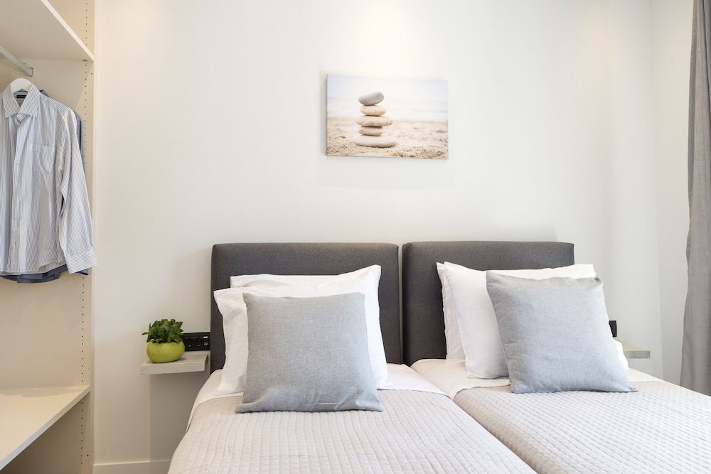 Dimi Brou's Apartments By Corfuescapes