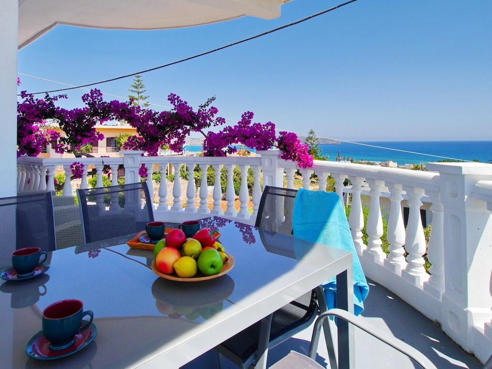Hotel Rouladina Apt 1 In Stalos