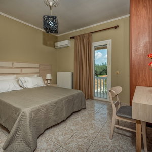 Hotel Villa Eleon cazare Paralia Vergas