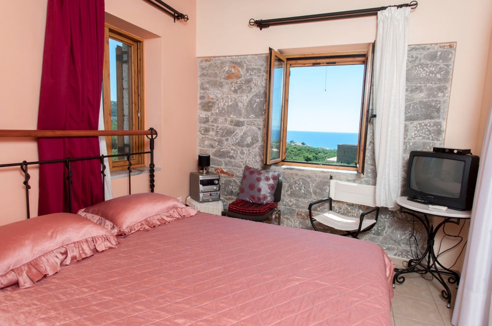Spacious Villa Stunning Seaview - Perfect Location