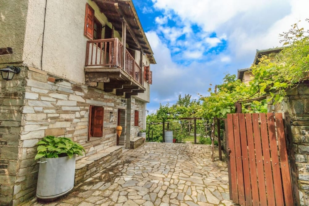 Hotel Calliope S Stone Manor