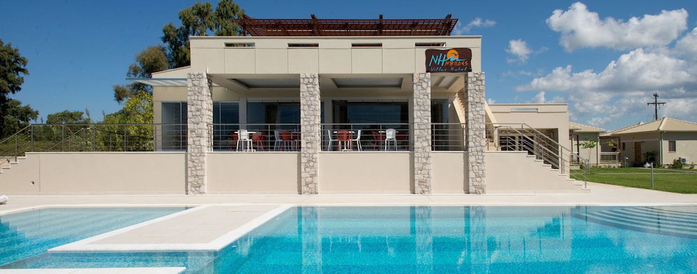 Hotel Niriides Luxury Villas