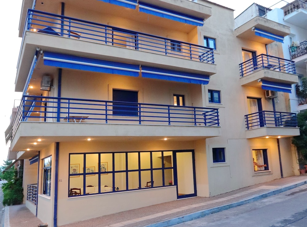 Hotel Ritsoni Studios