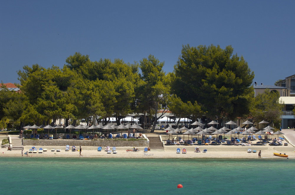 Hotel Portes Beach Hotel