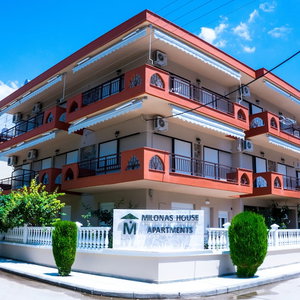 Hotel Milonas House Apartments cazare Nea Triglia