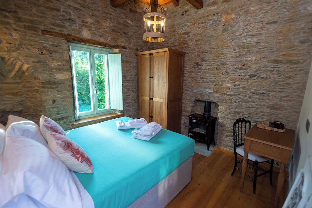 Nostos Country House