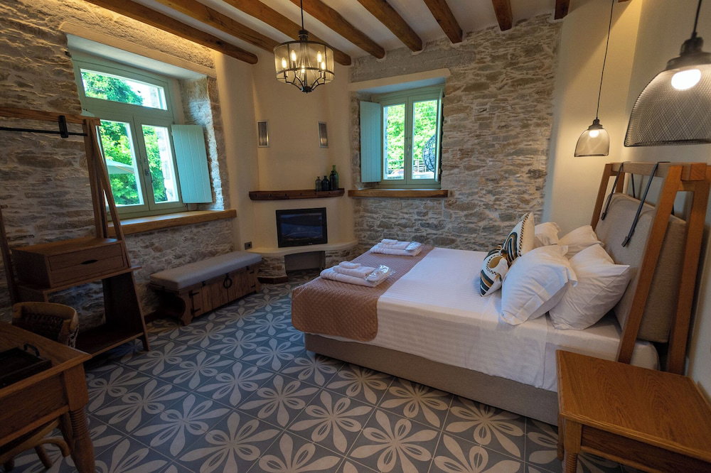 Nostos Country House