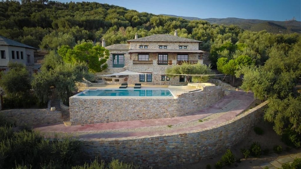 Hotel Cypresses Villas