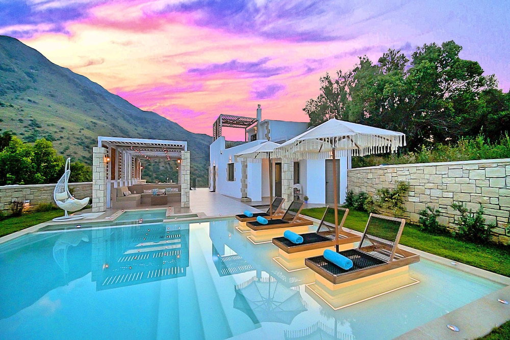 Hotel Blue Lake Villa