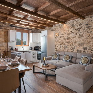 Hotel Stella S Traditional House Near The City cazare Daratsos