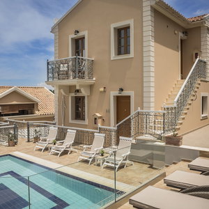 Hotel Faros Suites - Adults Only cazare Asos