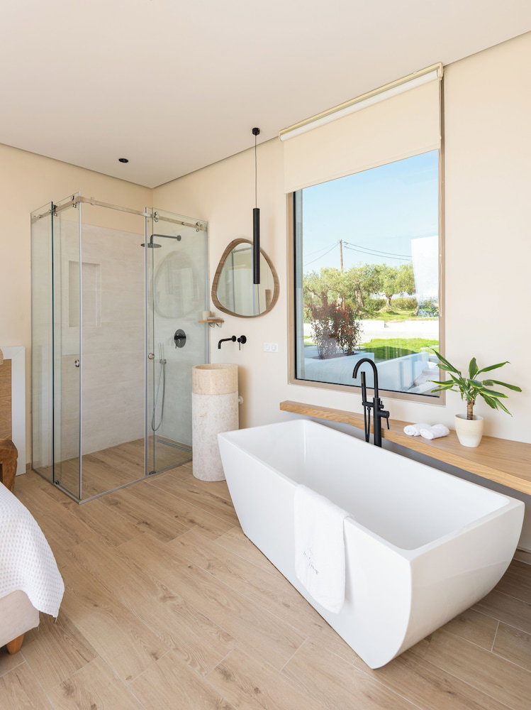 Hotel Luria Homes