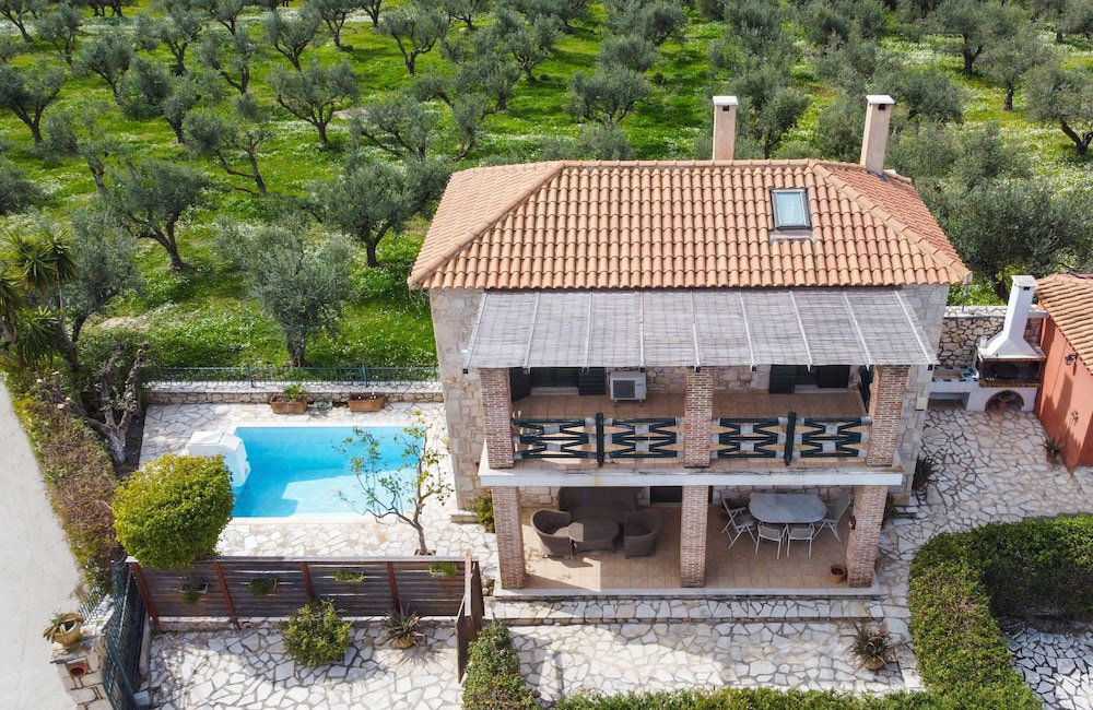 Hotel Valory S Stone House