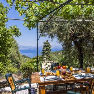 Hotel Ipsos Panoramic Views By Konnect cazare Pyrgion